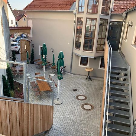 Hotelgasthof Kirchenwirt Schierling Екстериор снимка