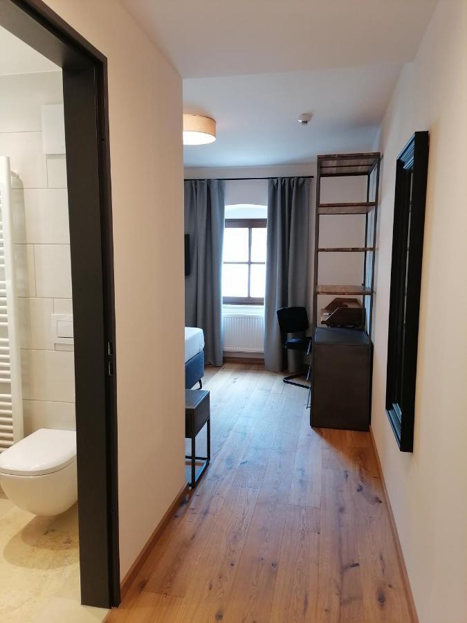 Hotelgasthof Kirchenwirt Schierling Екстериор снимка